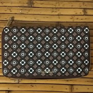 Henri Bendel XL Zip Around Continental